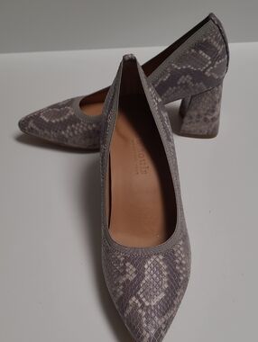Gentle Souls by Kenneth Cole Dionne Grey/Taupe Snakeskin Block Heel Pumps